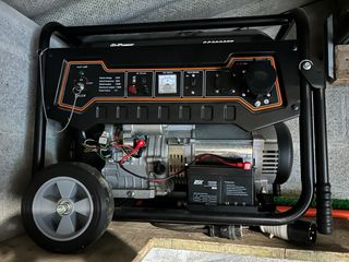 Generador Eléctrico 7500W TcPower GG9000FE