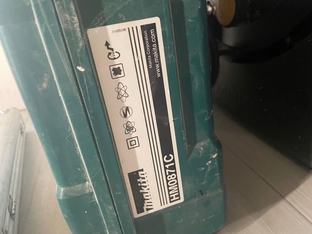 Martillo Percutor Makita con Puntas