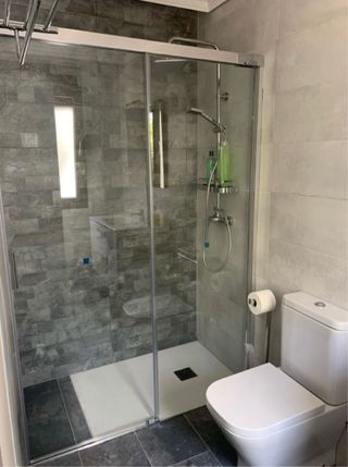 REFORMA DE BAÑO CON PLATO DE DUCHA