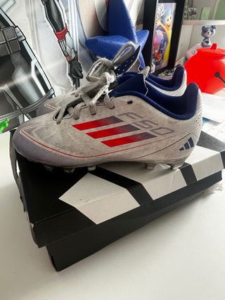 Botas de fútbol niño Adidas T.30