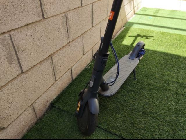 Xiaomi Mi Scooter Eléctric 3