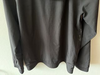 Chaqueta Adidas Negra y Dorada Talla S