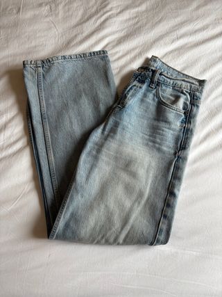 Pantalón vaquero recto de Zara