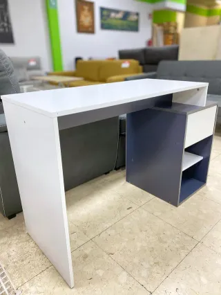 Escritorio moderno blanco y azul con cajón