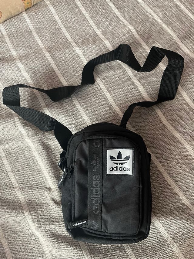 Bandolera Adidas Negra