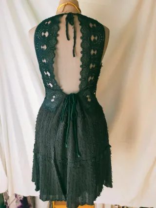 Vestido Negro Corto con Encaje