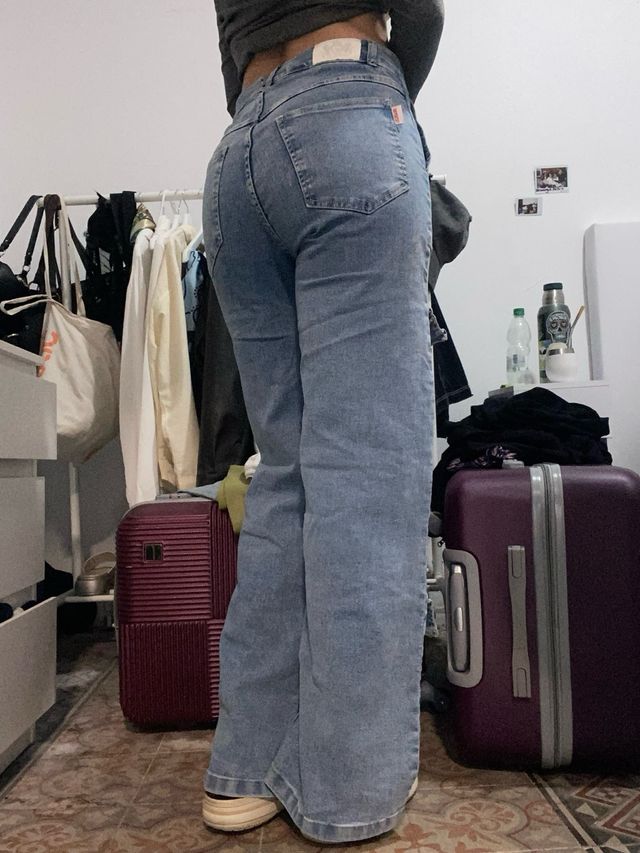 Pantalón cargo vaquero ancho