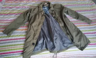 Abrigo verde militar