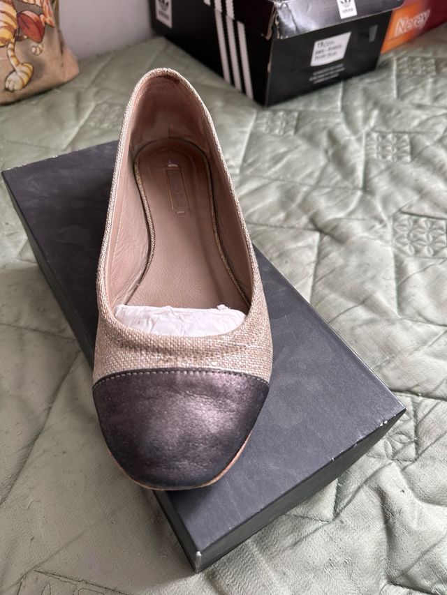 Bailarinas Zara Talla 40 Beige y Gris