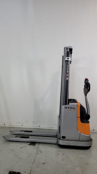 ¿Buscas un apilador eléctrico? ✅ Varios modelos