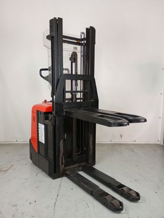 ¿Buscas un apilador eléctrico? ✅ Varios modelos
