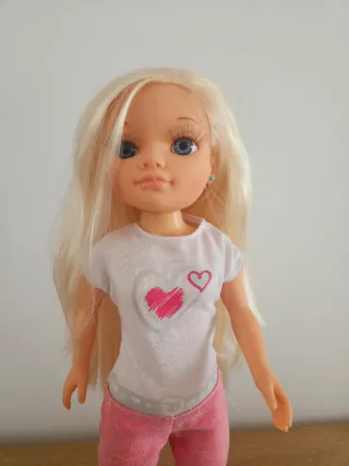 Nancy Famosa Muñeca con Ropa y Zapatos