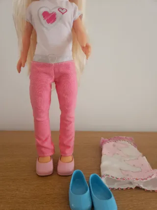 Nancy Famosa Muñeca con Ropa y Zapatos