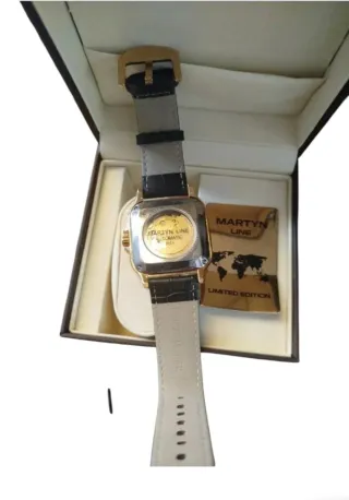 Orologio Martyn Line Scheletro Dorato Nero