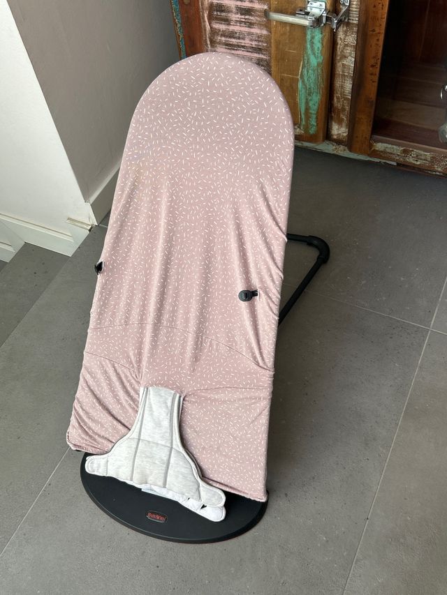 Babybjorn con funda rosa