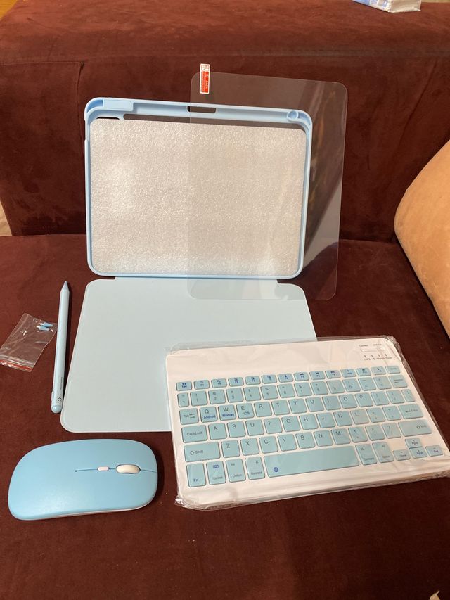 Conjunto Accesorios iPad 2025 (A16)