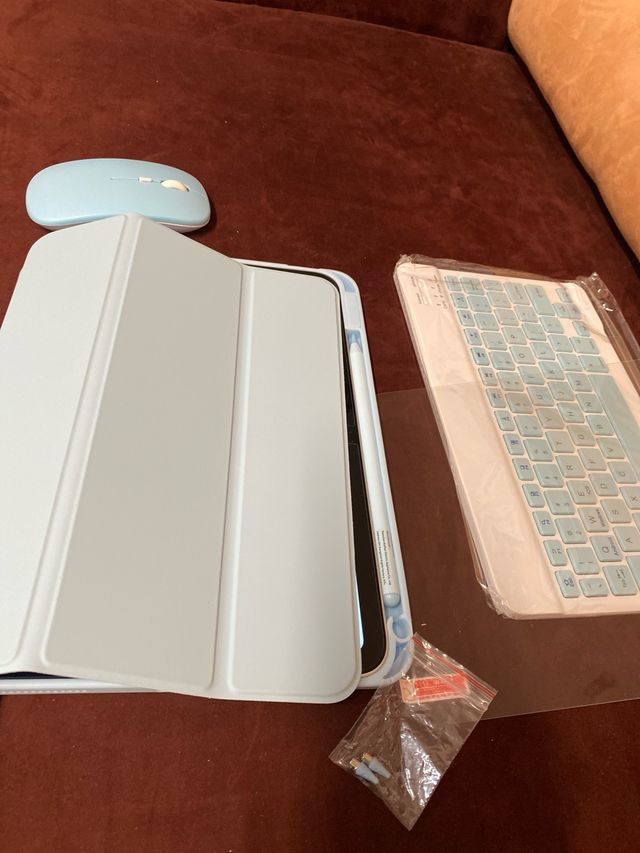 Conjunto Accesorios iPad 2025 (A16)