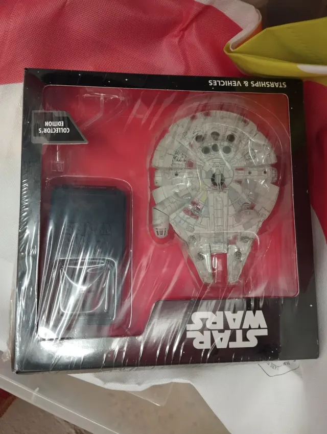 Nave Star Wars Millennium Falcon Coleccionista