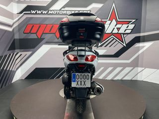 Yamaha X-MAX 250 Blanca