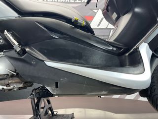 Yamaha X-MAX 250 Blanca