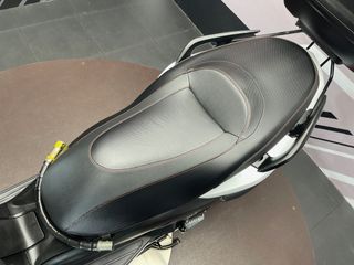 Yamaha X-MAX 250 Blanca