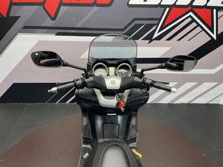 Yamaha X-MAX 250 Blanca