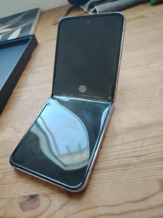 Samsung Galaxy Z Flip 4