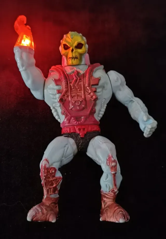SKELETOR OJOS DE FUEGO M.O.T.U. - M.I. 1987 ITALY