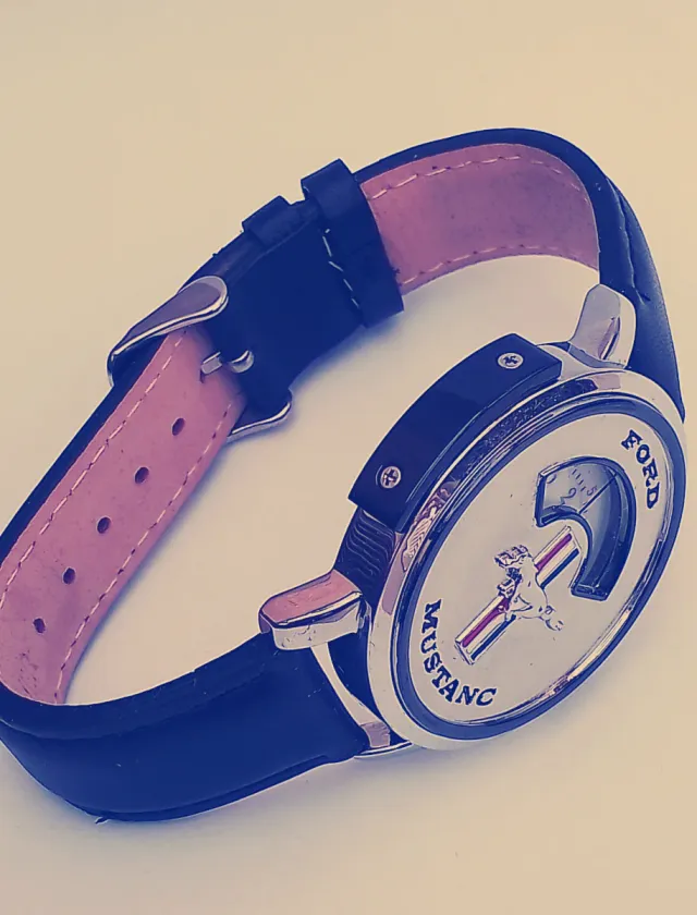 Reloj Ford Mustang Nuevo y unico
