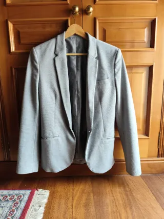 Chaqueta Zara Gris