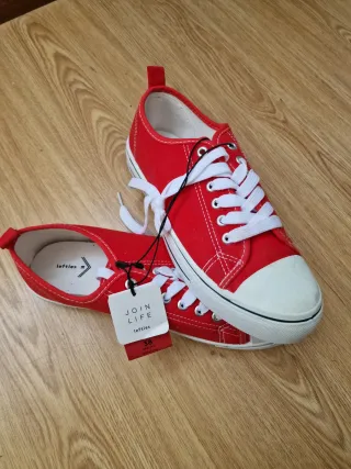 Zapatillas Lefties rojas talla 38 Nuevas sin estre