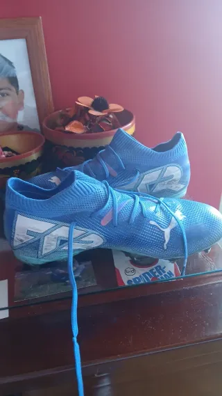 Zapatos de fútbol Puma Future 2 puestas