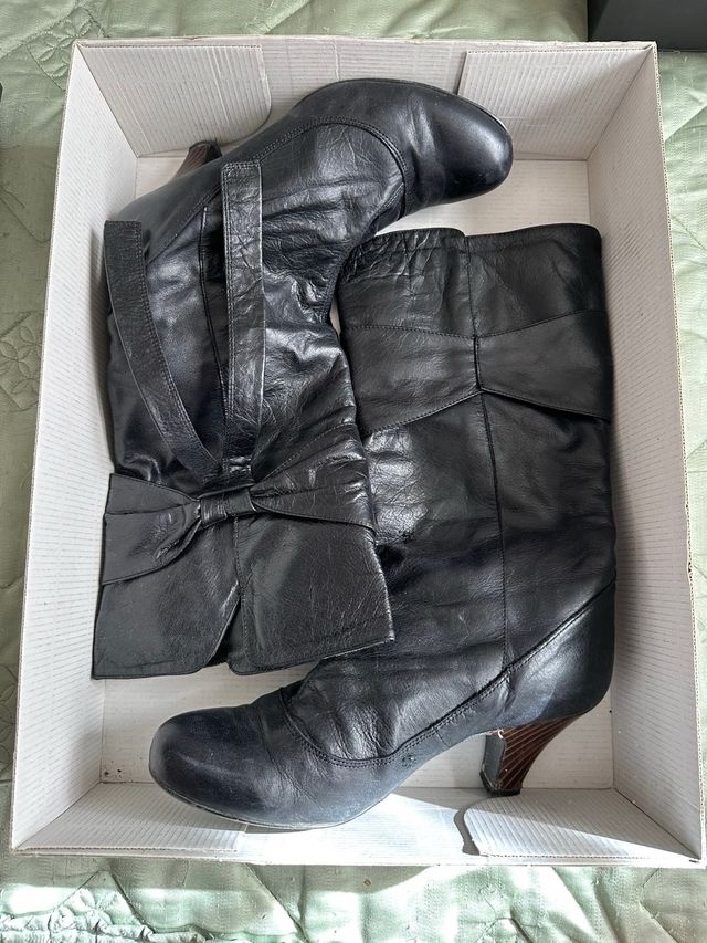 Botas Top Shop tacón negras lazo