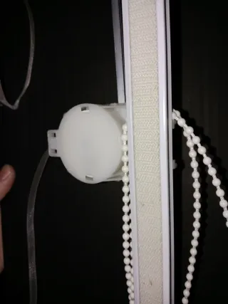 Mecanismo de cortina blanco