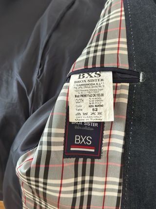 Americana azul marino .