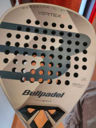 Bullpadel Vertex Woman 2025 pala