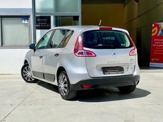 Renault Scenic 2011