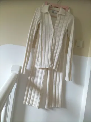 Conjunto Bershka pantalón y top blanco