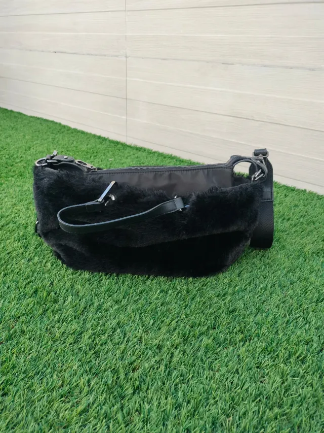 Bolso pelo negro