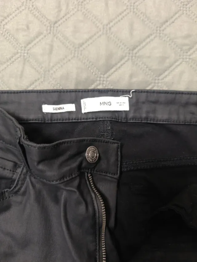 Pantalón polipiel campana negro