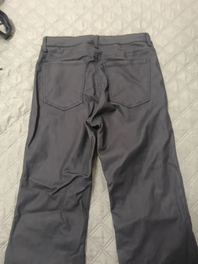 Pantalón polipiel campana negro