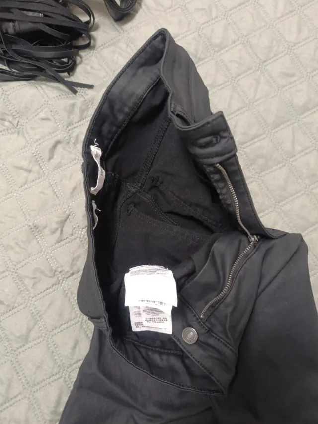 Pantalón polipiel campana negro