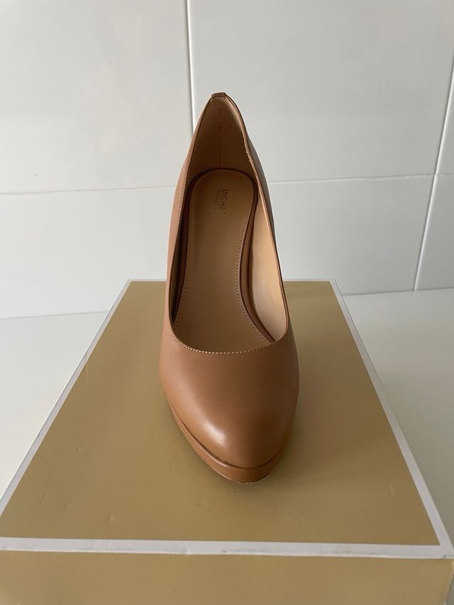Zapatos de salón Michael Kors cuero