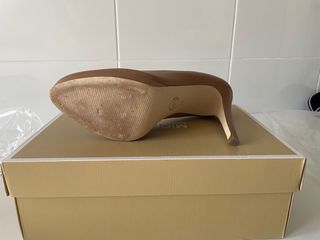 Zapatos de salón Michael Kors cuero