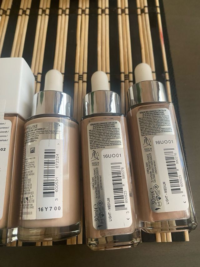 Lote bases maquillaje L'Oréal y Maybelline