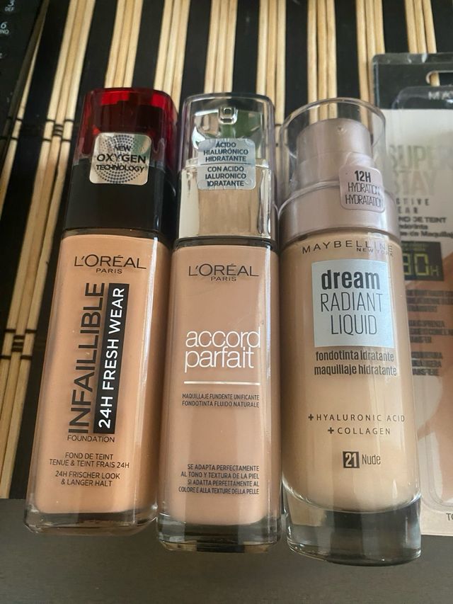Lote bases maquillaje L'Oréal y Maybelline