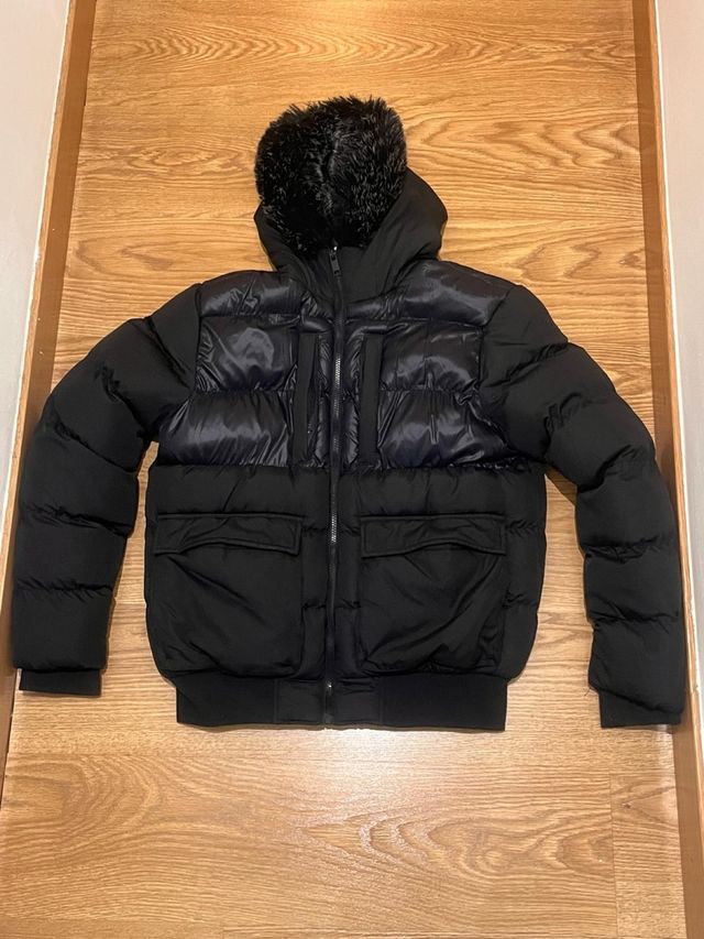 Abrigo Brave Soul negro con capucha