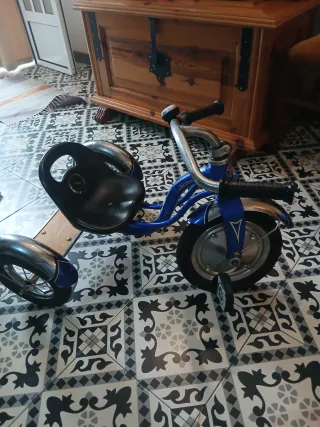 Triciclo Azul Schwinn