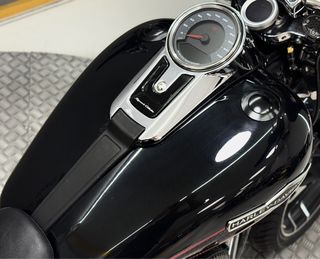 HARLEY DAVIDSON SPORT GLIDE