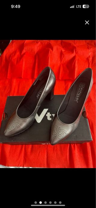 Zapatos de tacón Pitillos plateados talla 39